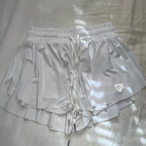 kieki kona white shorts